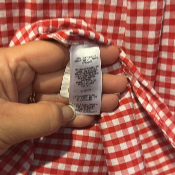 Vineyard Vines Mens Size Medium Checkered Button Down Red and White - Picture 5 of 5